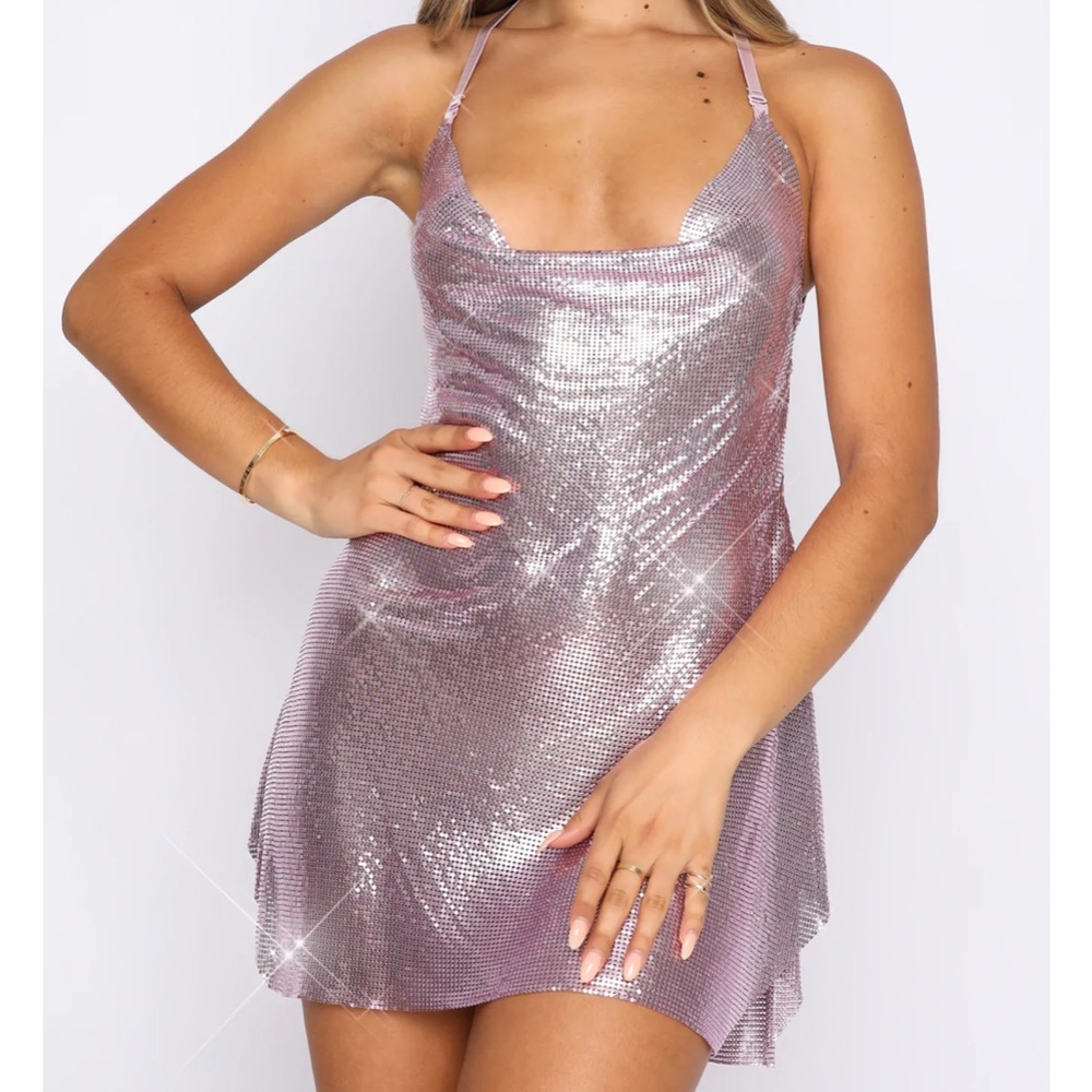 WHITE FOX BOUTIQUE ICONIC IMAGE DRESS - PINK